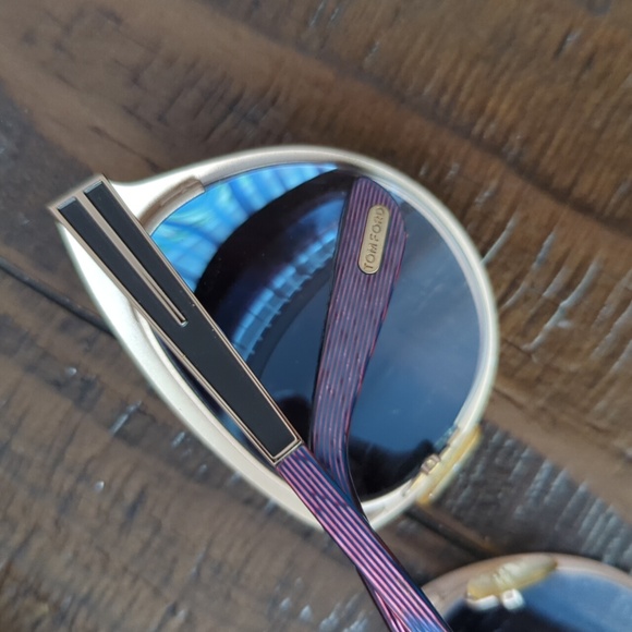 Tom Ford Sunglass - Photos taken of serial number - please review Cat Ey… - Picture 5 of 11